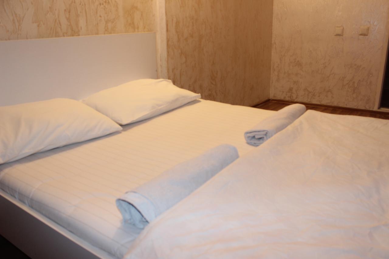 Hotel Belfast Батуми Екстериор снимка