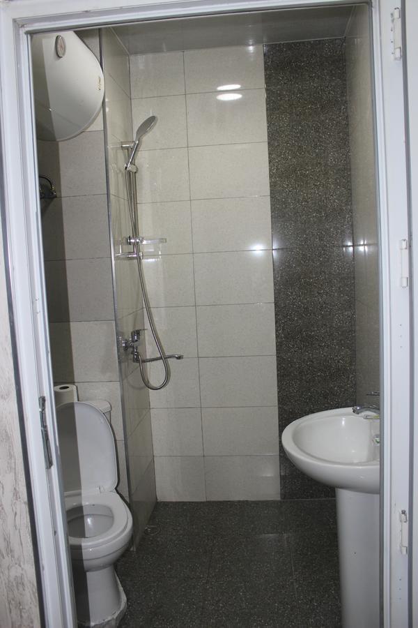 Hotel Belfast Батуми Екстериор снимка