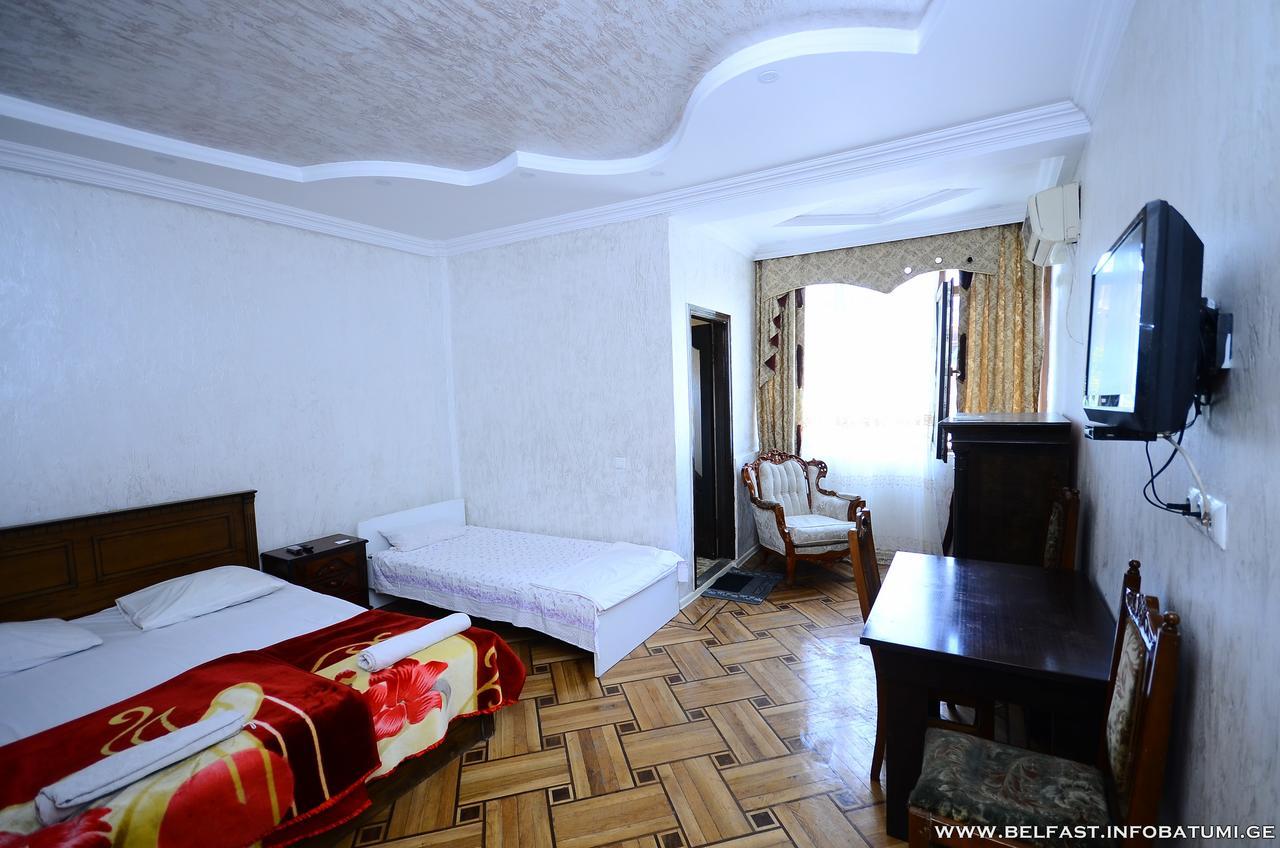 Hotel Belfast Батуми Екстериор снимка